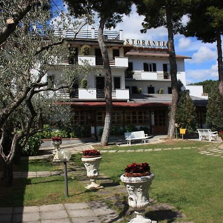 Hotel Ristorante La Bilancia Loreto Aprutino Luaran gambar