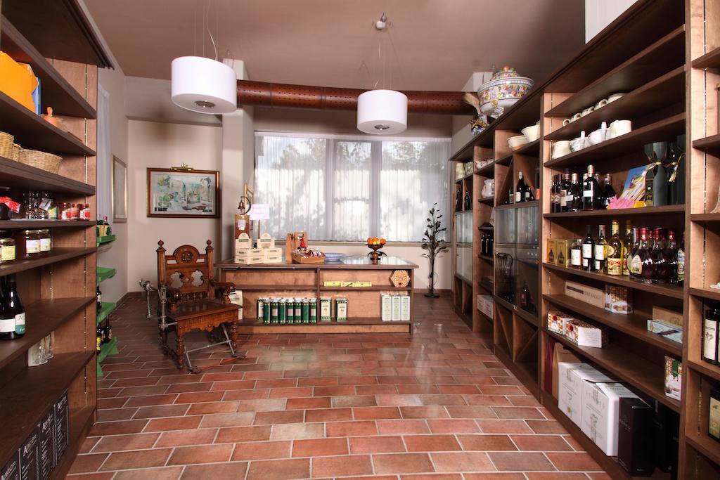 Hotel Ristorante La Bilancia Loreto Aprutino Luaran gambar